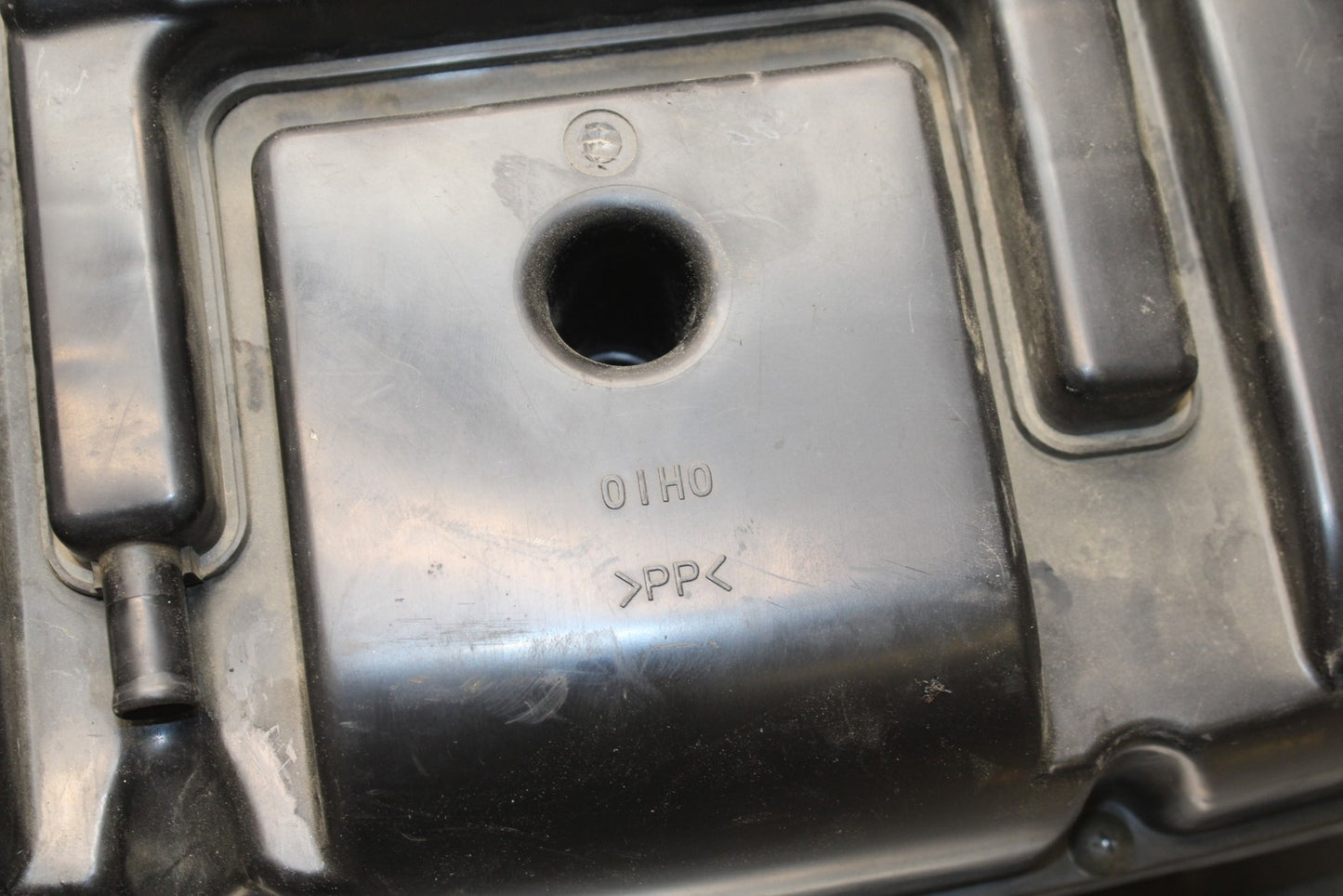 06-07 SUZUKI GSXR 600 AIRBOX AIR INTAKE FILTER BOX BB178