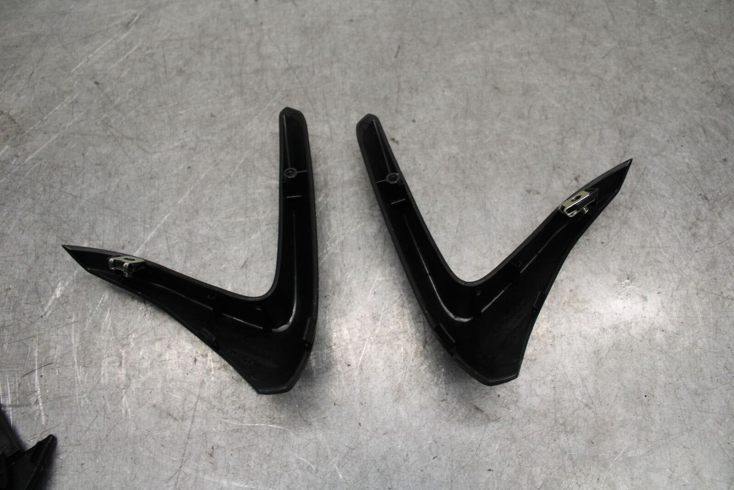 21-24 APRILIA RSV4 FAIRING COWL TRIM COVER PANEL KIT BB668