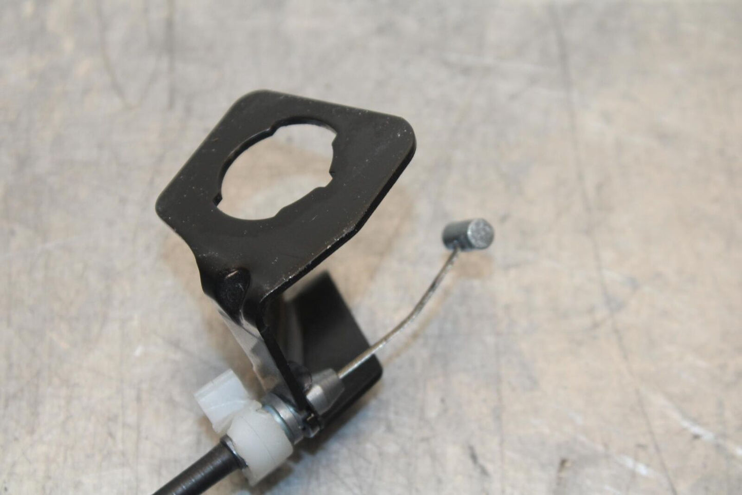 20-23 BMW F900R REAR PASSENGER SEAT LATCH CABLE ASSEMBLY BB603