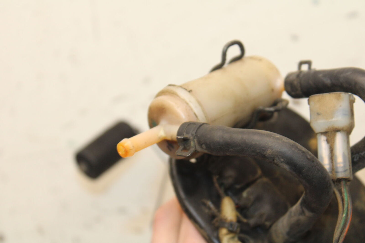 13-16 KTM 390 DUKE FUEL PUMP GAS PETROL SENDER UNIT BB748