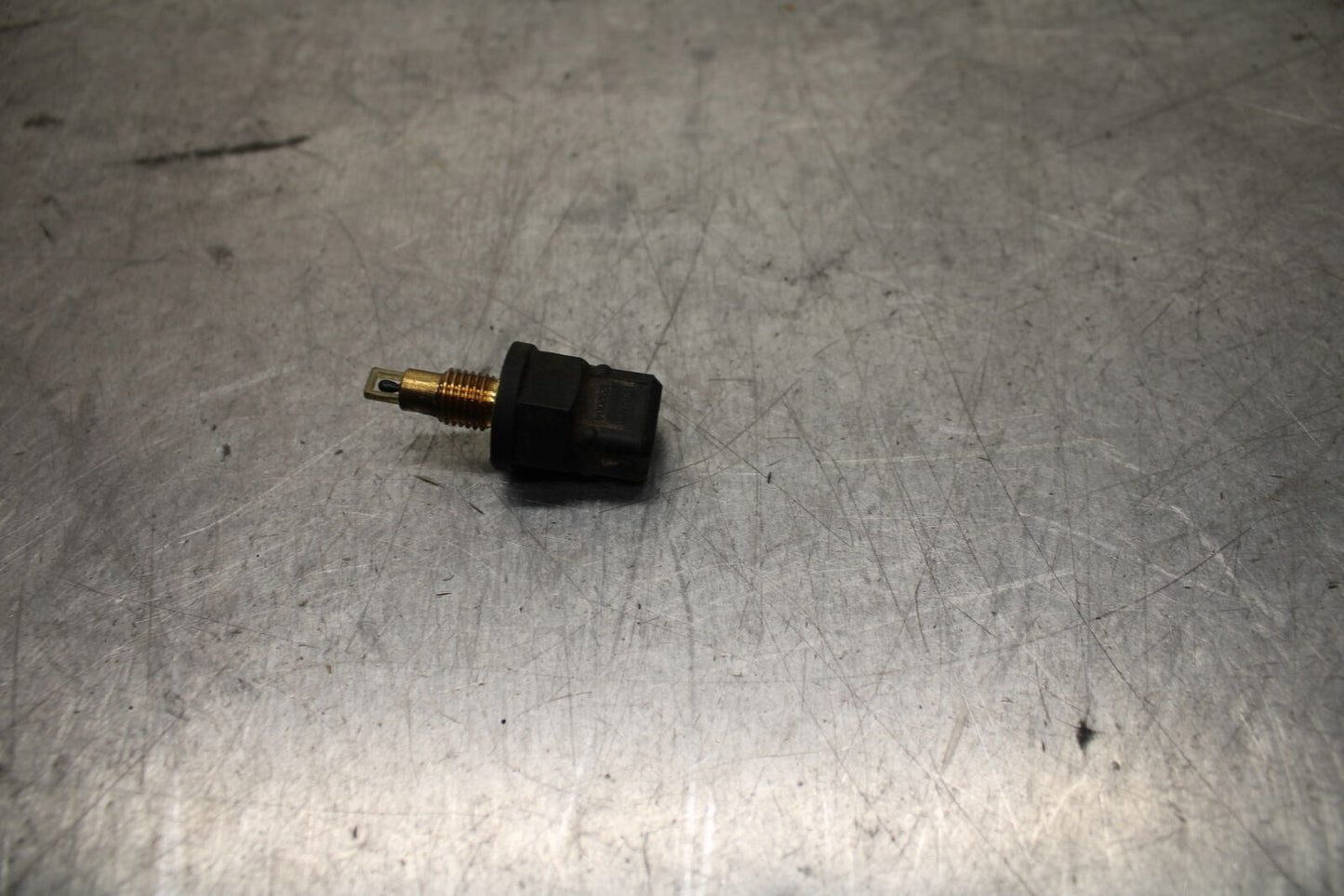 03-04 TRIUMPH DAYTONA 600 AIR BOX SENSOR BB745