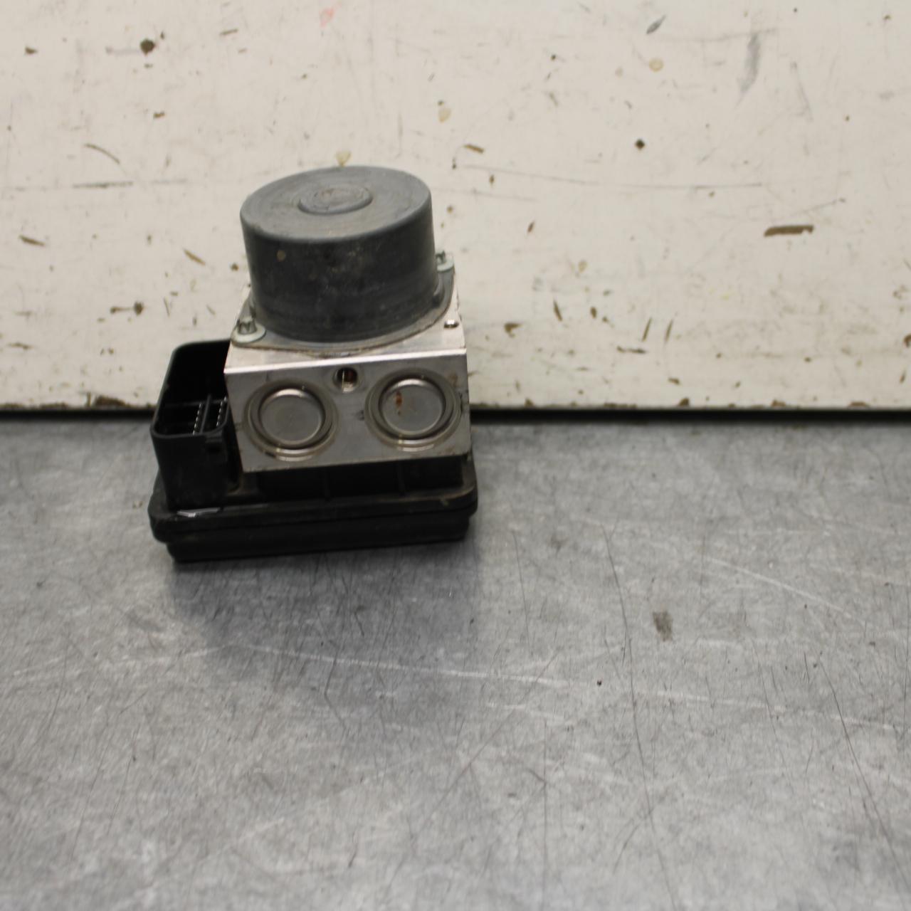 18 KTM RC 390 ABS PUMP UNIT MODULE BB648