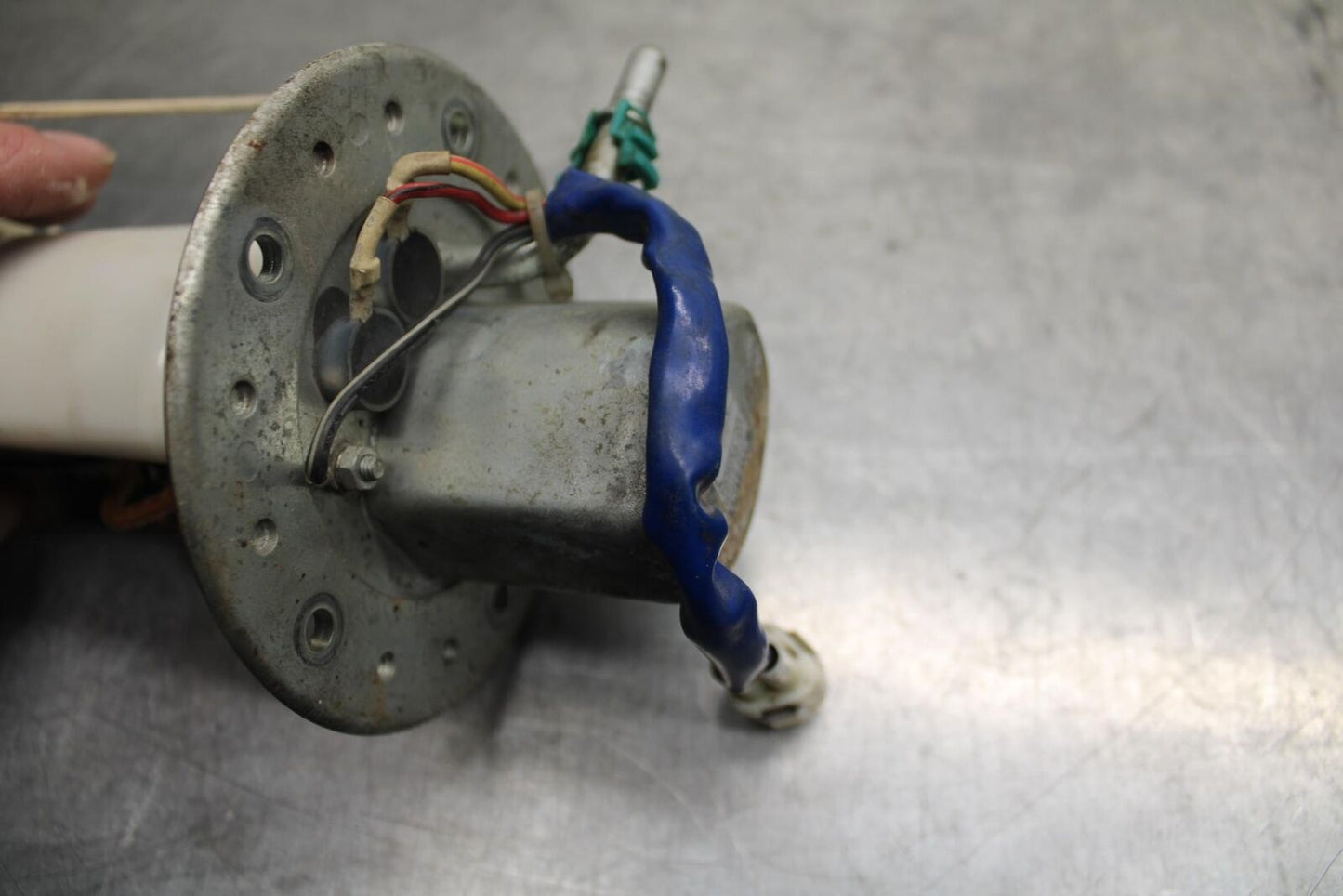 06-07 SUZUKI GSXR 600 750 FUEL PUMP GAS PETROL SENDER UNIT BB98
