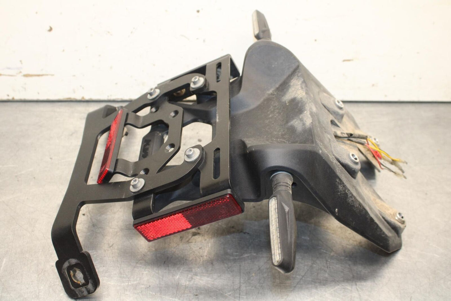 21-23 KTM 890 ADVENTURE REAR BACK TAIL LIGHT MOUNT BRACKET BB629