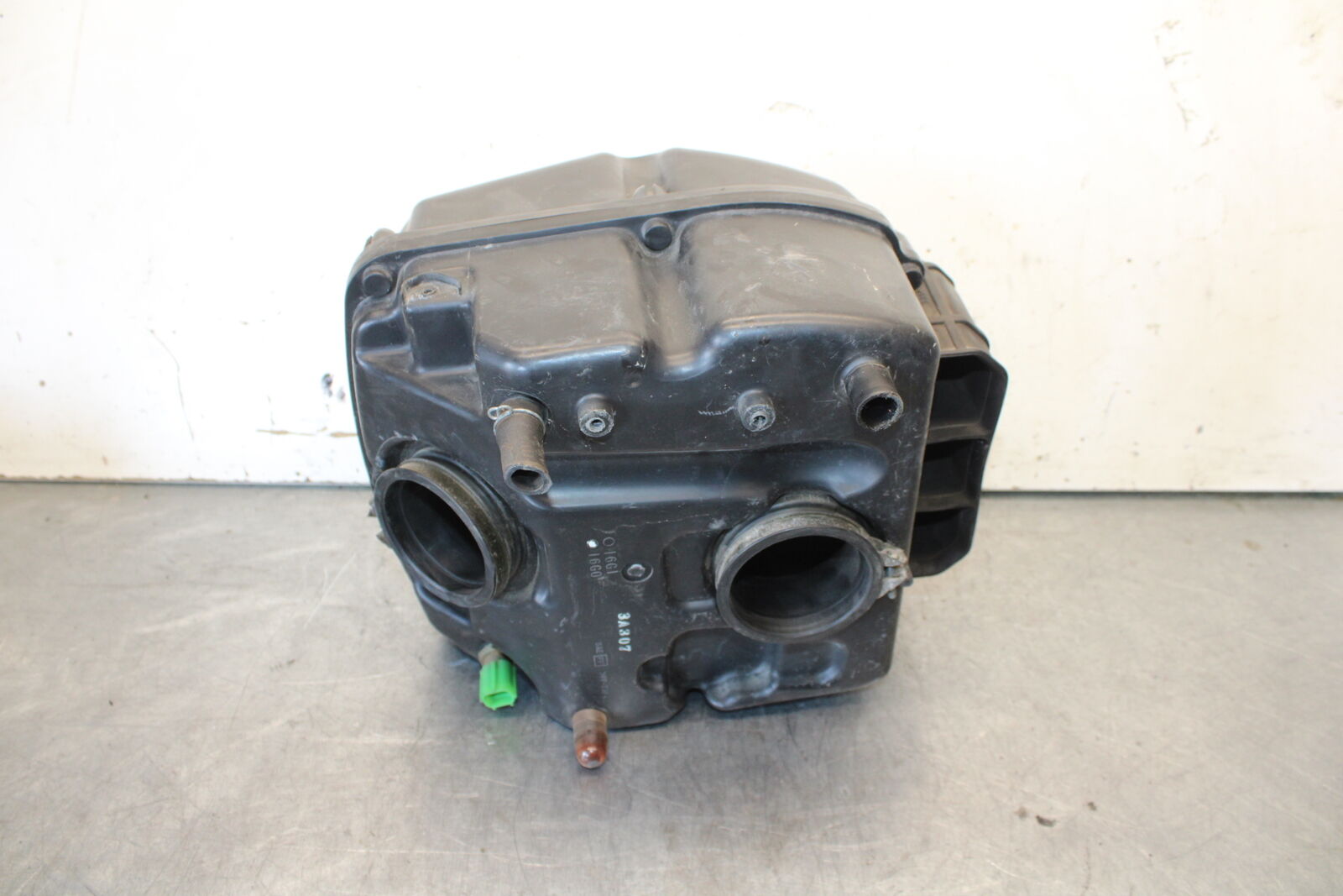 03-07 SUZUKI SV1000S AIRBOX AIR INTAKE FILTER BOX BB657