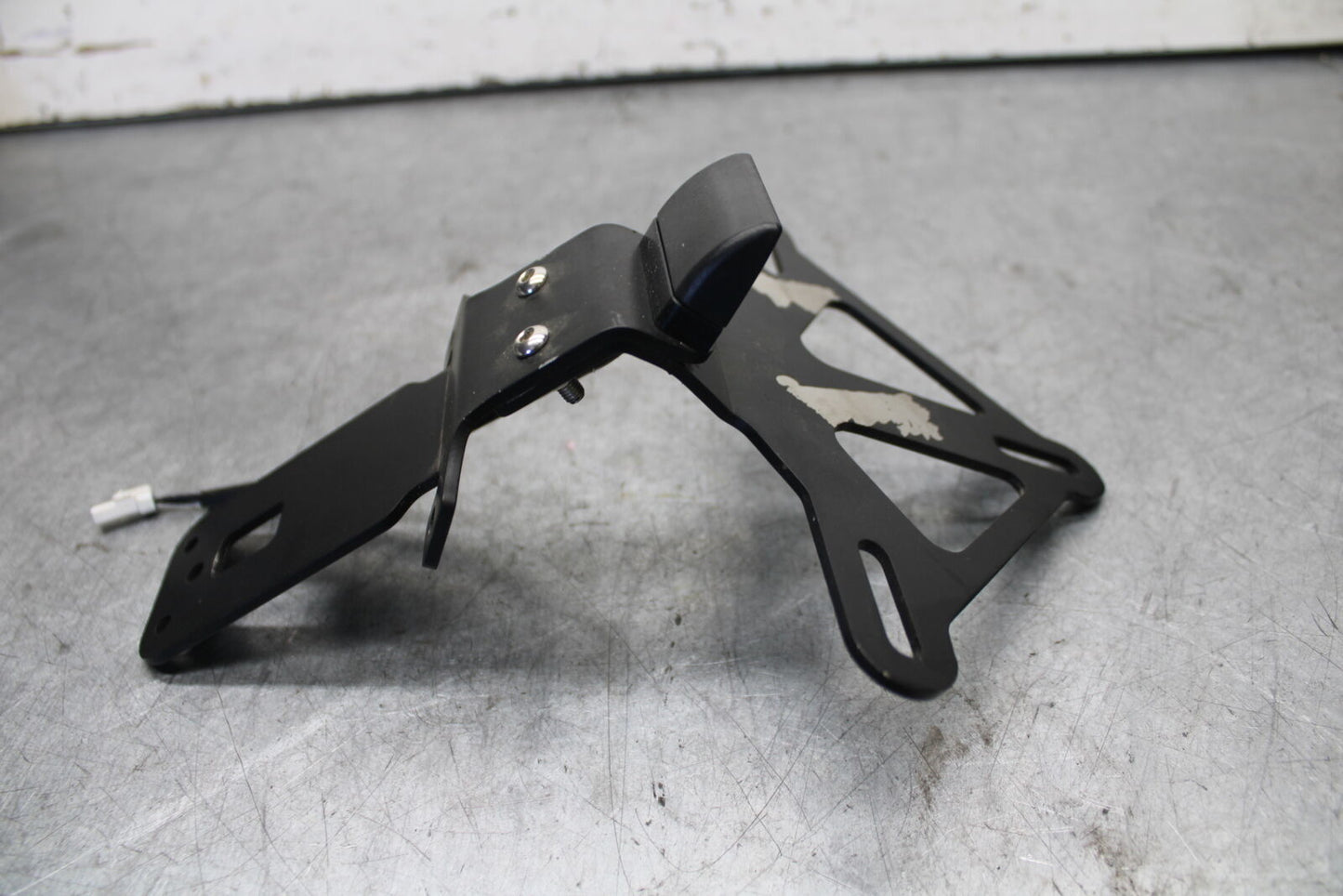 19-21 TRIUMPH SPEED TWIN 1200 REAR BACK TAIL LIGHT MOUNT BRACKET BB653