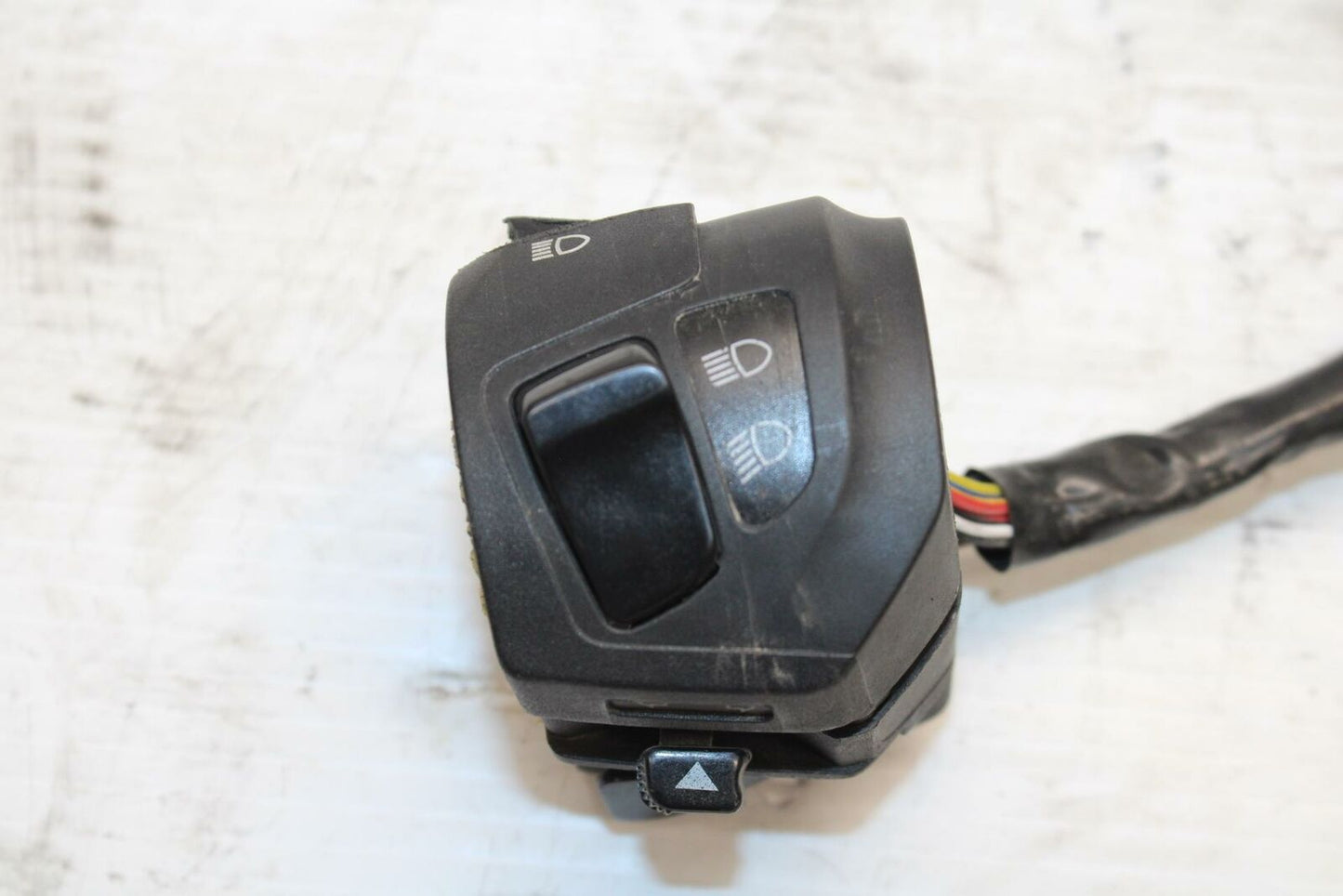 18-20 HUSQVARNA VITPILEN 401 LEFT CLIP ON HANDLE HORN SIGNALS SWITCH BB248
