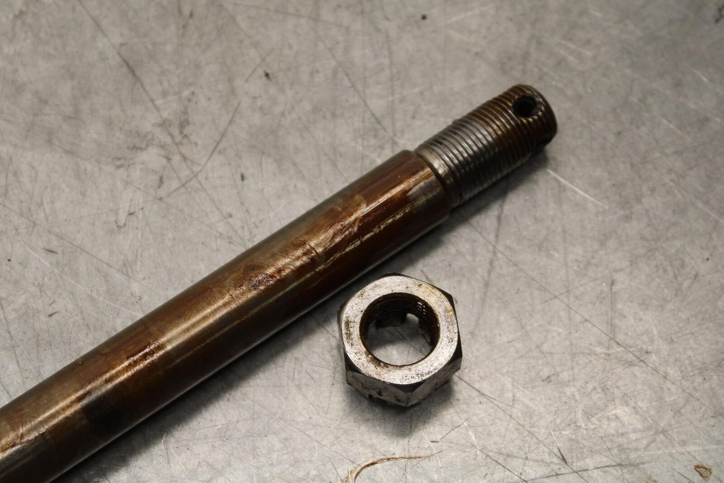 1977 Yamaha XS750 REAR AXLE BACK WHEEL RIM PIVOT BOLT AXEL 1J7-25381-00-00 BB554