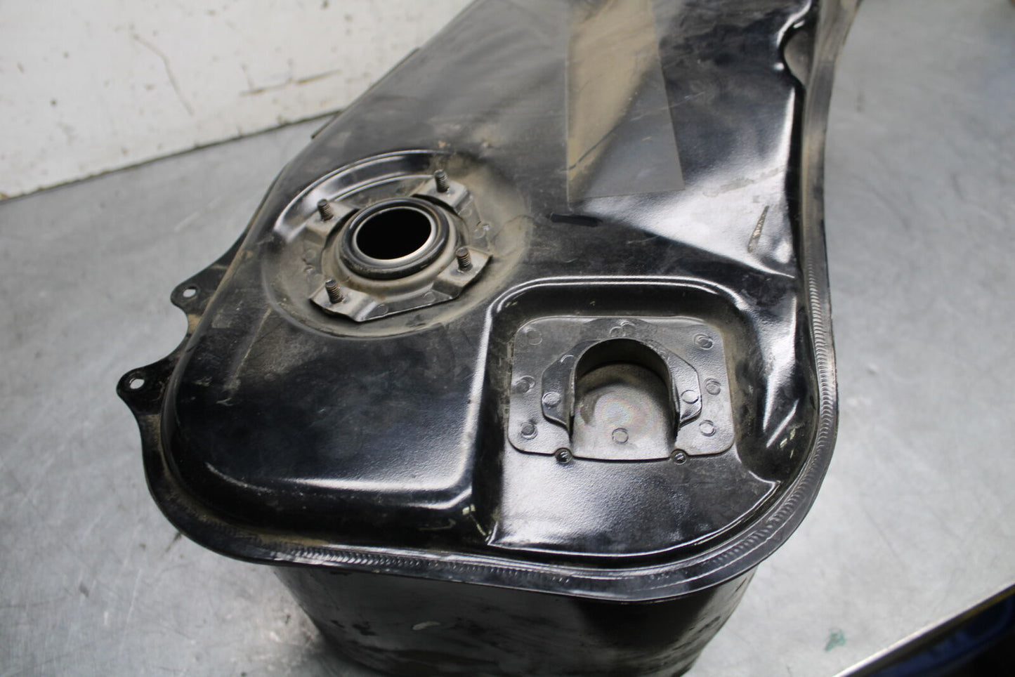 93-00 HONDA GOLDWING 1500 GL1500SE GAS TANK FUEL PETROL RESERVOIR BB700