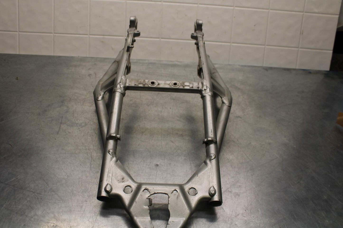 07-11 KTM 990 SUPER DUKE REAR SUBFRAME BACK SUB FRAME BB578
