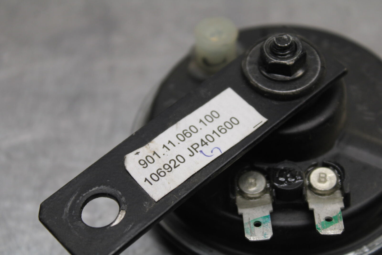 17-24 KTM 390 DUKE HORN SIGNAL BB734