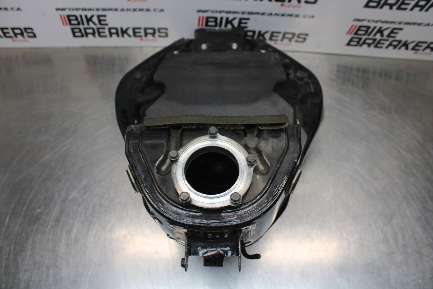 08 KAWASAKI NINJA ZX10R GAS TANK FUEL CELL PETROL RESERVOIR BB201