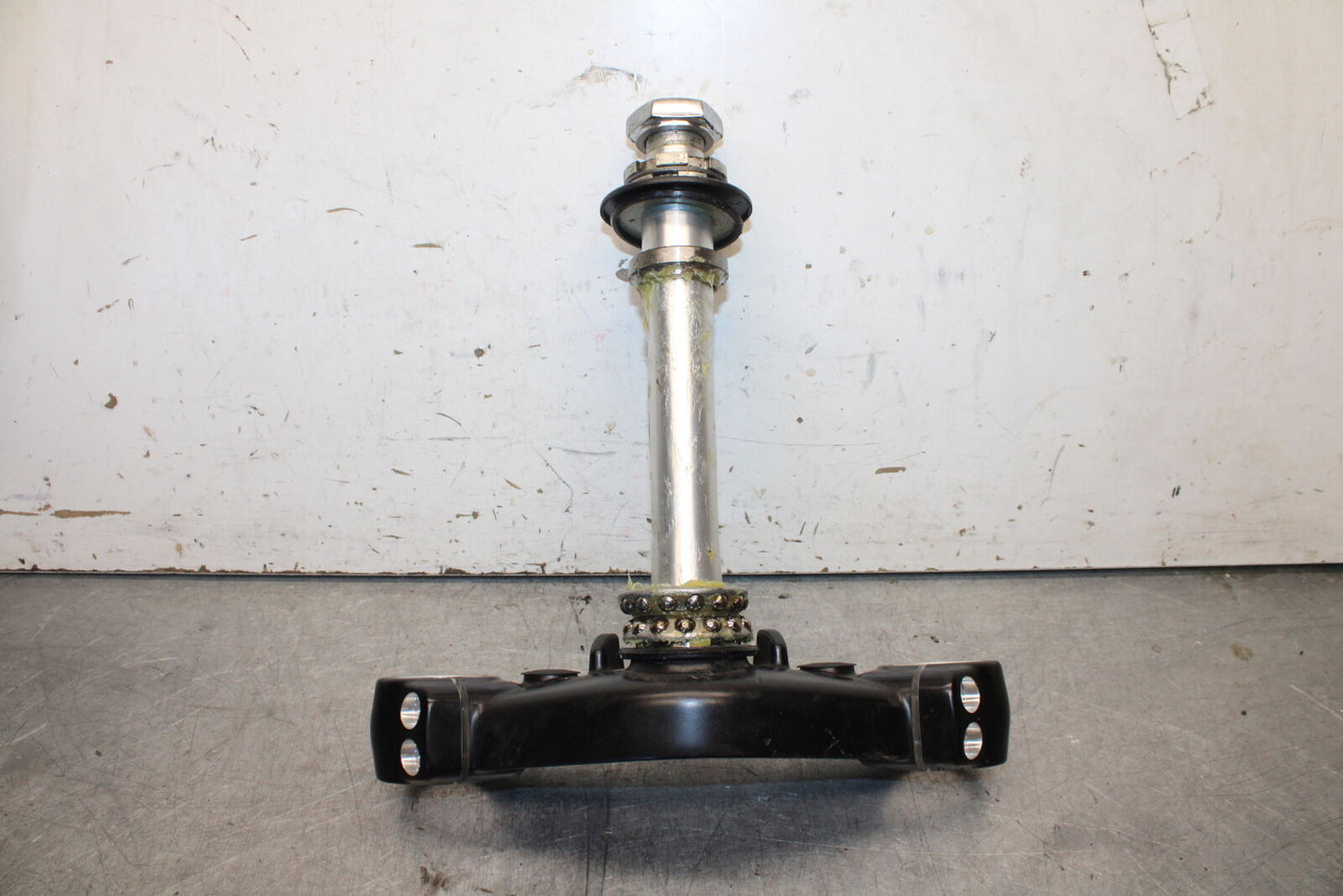 19-21 TRIUMPH SPEED TWIN 1200 FRONT FORKS CLAMP LOWER TRIPLE TREE T2044712 BB653
