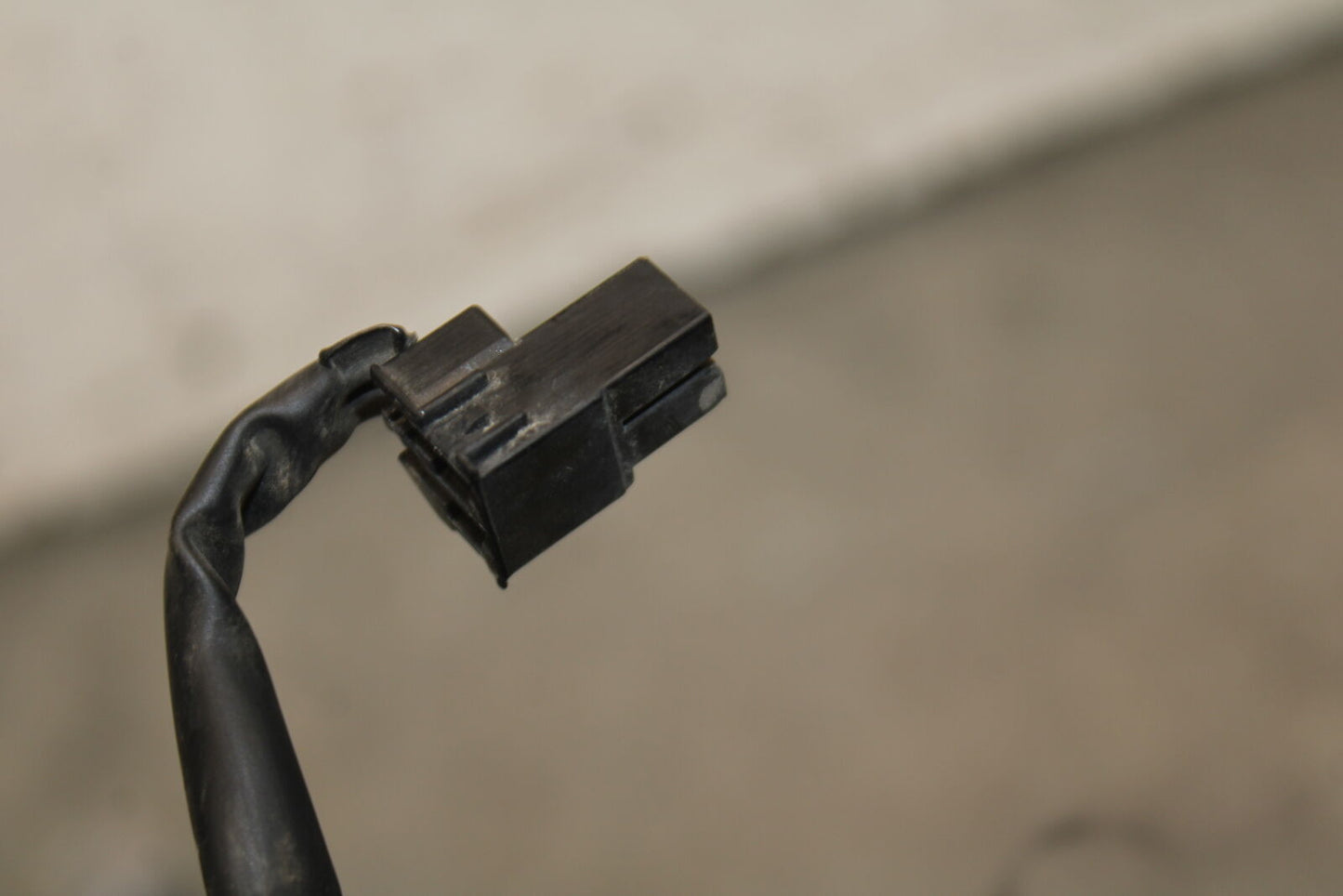 19-23 KAWASAKI NINJA ZX6R RIGHT CLIP ON HANDLE KILL OFF START SWITCH BB701