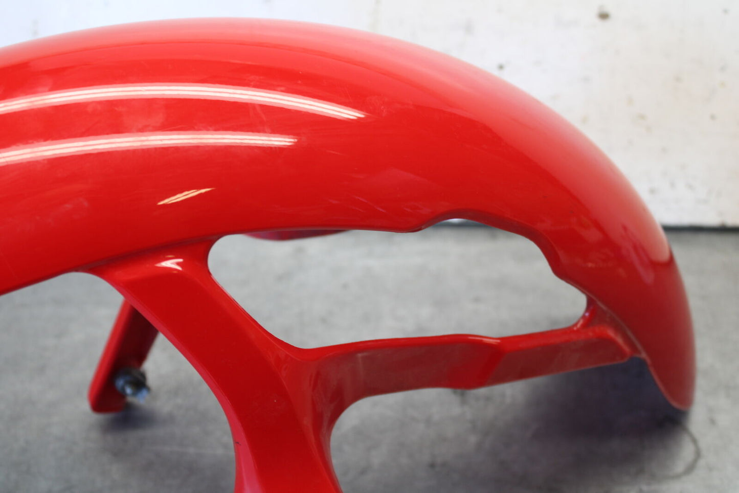 06-07 DUCATI MONSTER 695 FRONT WHEEL FENDER COWL FAIRING BB674