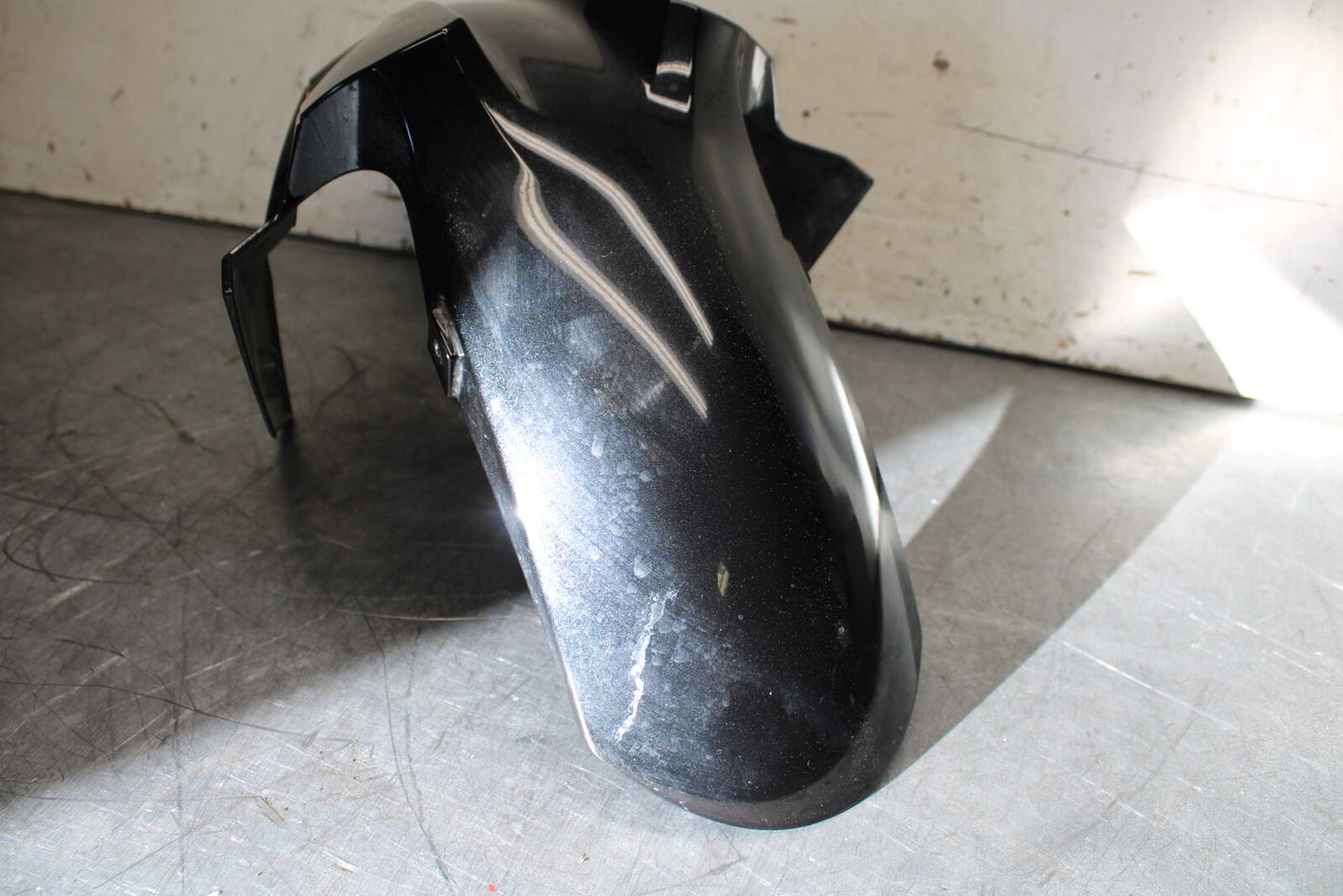 19-22 KAWASAKI Z400 FRONT WHEEL FENDER COWL FAIRING BB708
