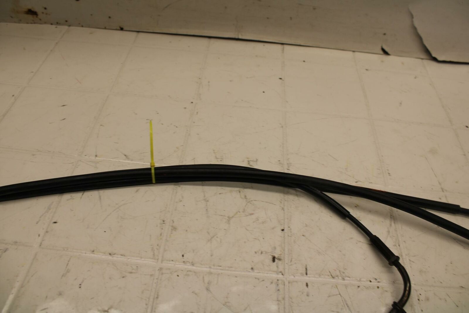 01 SUZUKI GSXR1000 THROTTLE CABLES LINES CHOKE BB10