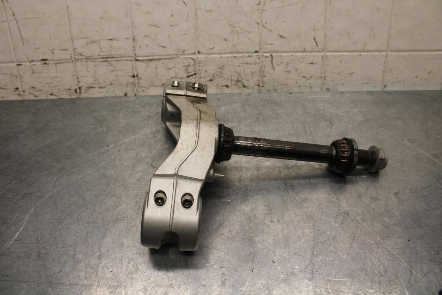 2008 Aprilia Shiver 750 SL750 FRONT FORKS CLAMP LOWER TRIPLE TREE STEM BB551