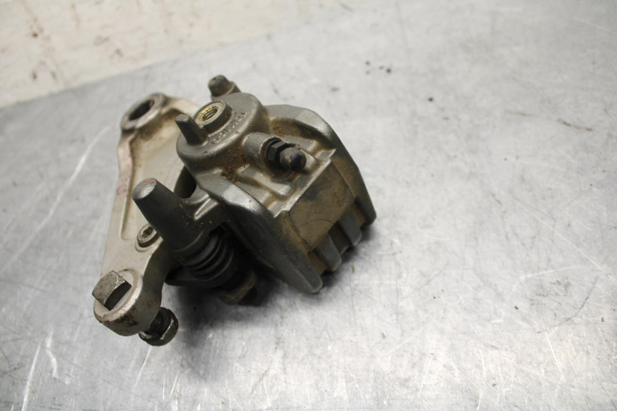 00-01 KAWASAKI ZZR600 REAR BACK BRAKE CALIPER W MOUNT BRACKET BB31