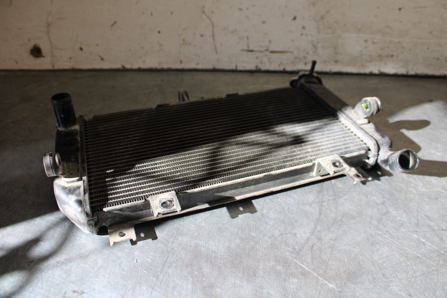 19-22 KAWASAKI Z400 ENGINE RADIATOR MOTOR COOLER COOLING RADIATER BB708