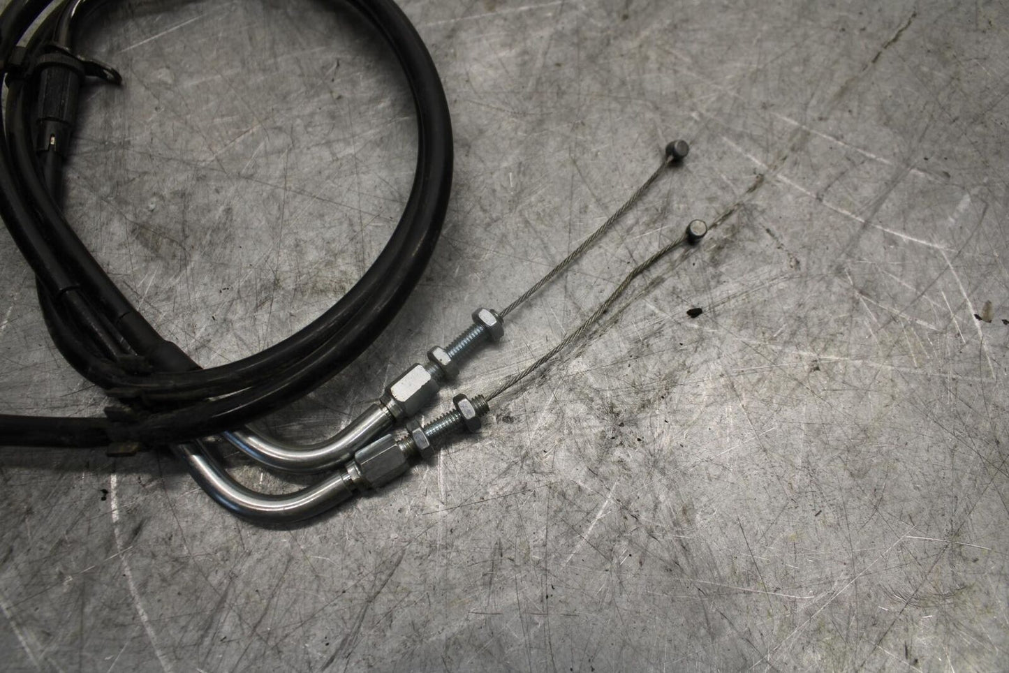 1993 Suzuki GSXR1100W THROTTLE CABLES LINES BB46