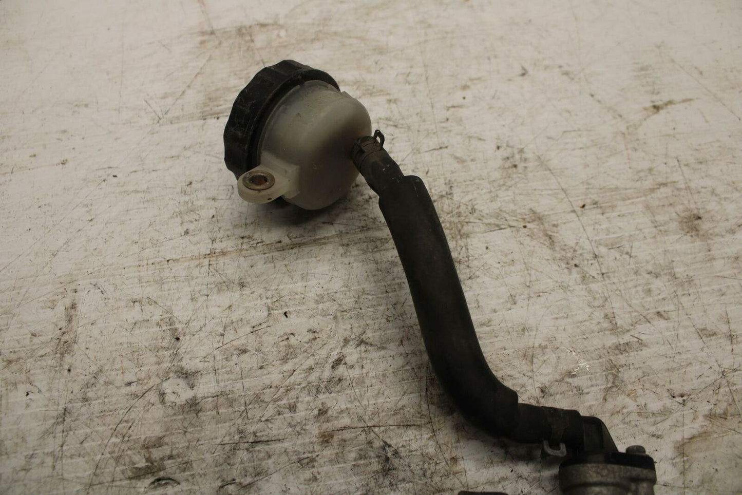 00-01 HONDA CBR929RR REAR BACK BRAKE MASTER CYLINDER W RESERVOIR BB265