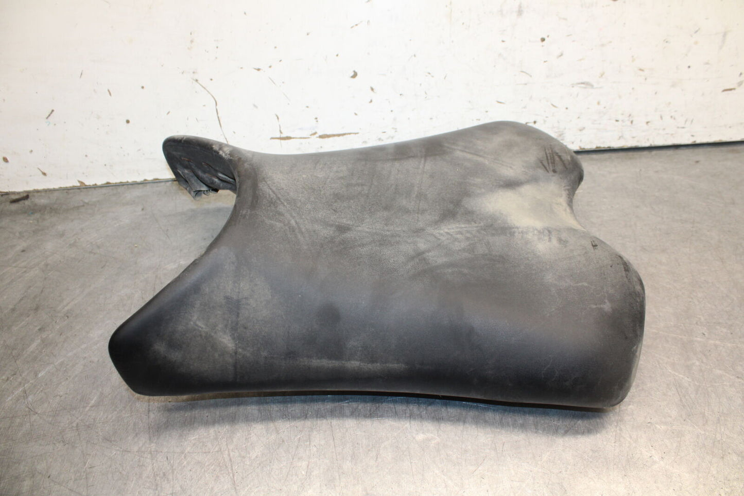 09-15 YAMAHA FZ6R FRONT DRIVERS SEAT PAD SADDLE PILLION BB686
