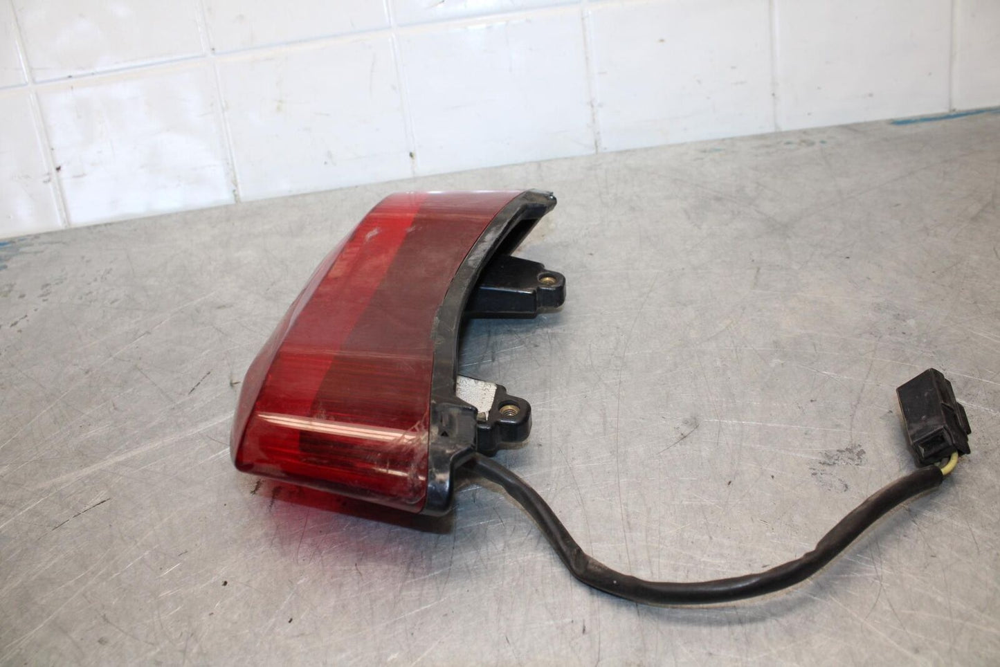 2006 Triumph Daytona 675 Triple REAR TAIL TAILLIGHT BACK BRAKE LIGHT BB434