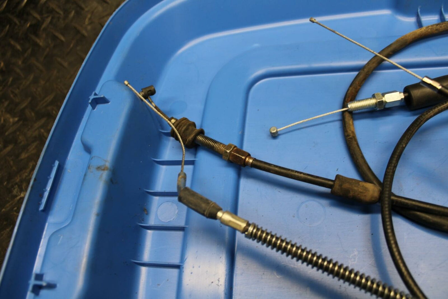 85-86 SUZUKI QUADRACER 250 CLUTCH CABLE THROTTLE LINE SPARES BB210