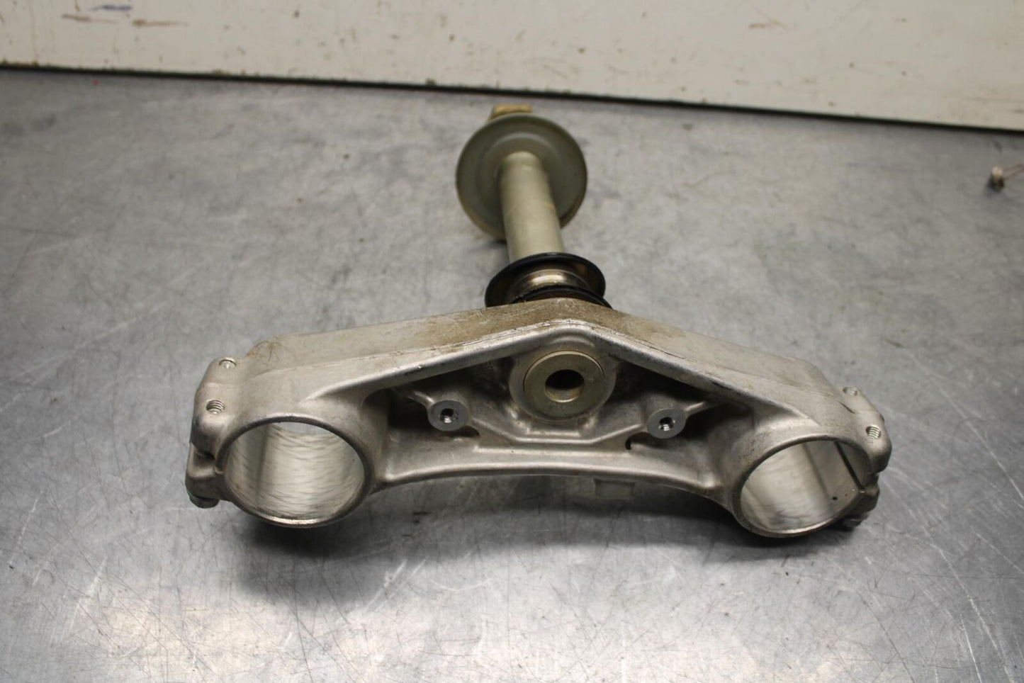 06-07 SUZUKI GSXR 600 750 FRONT FORKS CLAMP LOWER TRIPLE TREE STEM BB98