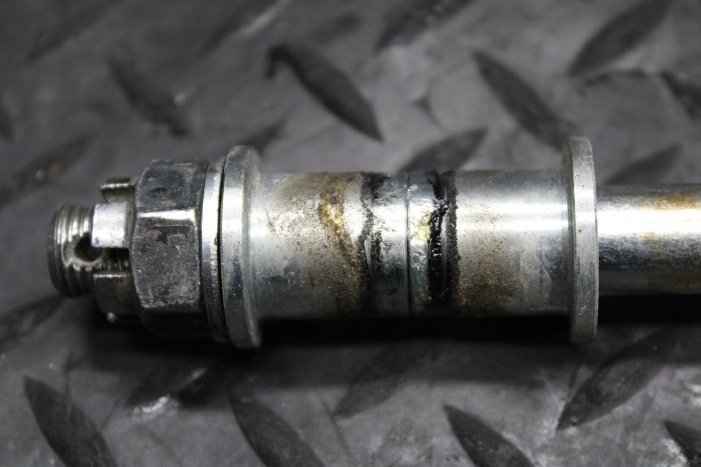 17 KAWASAKI NINJA 300 FRONT WHEEL RIM AXLE PIVOT BOLT 41068-0024 BB215