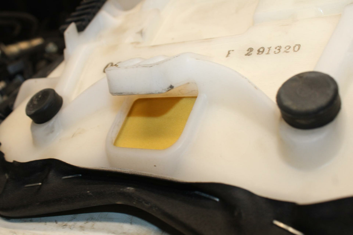 13-17 KAWASAKI NINJA ZX6R ZX636E FRONT DRIVERS SEAT PAD SADDLE PILLION BB409