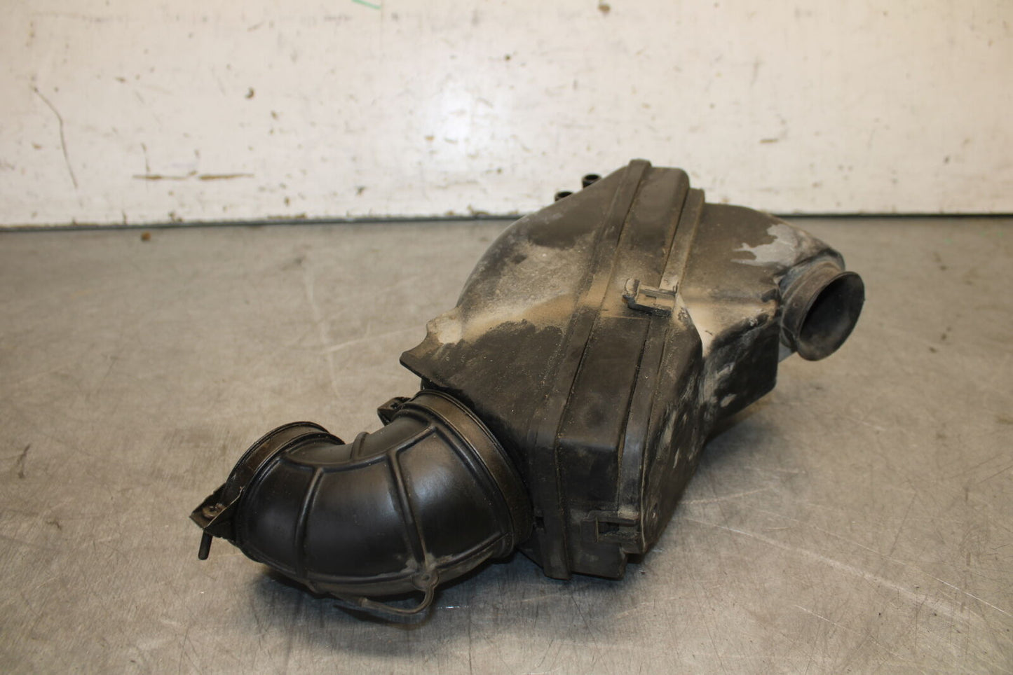 87-03 SUZUKI INTRUDER 1400 VS1400GLP AIRBOX AIR INTAKE FILTER BOX BB702