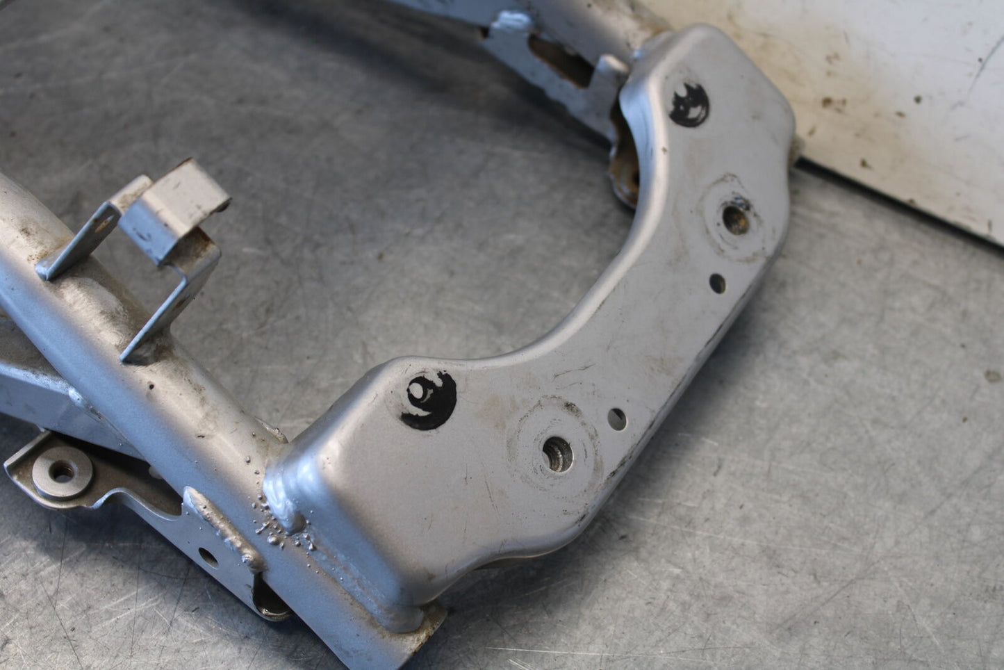 03-07 SUZUKI SV1000S REAR SUBFRAME BACK SUB FRAME BB657