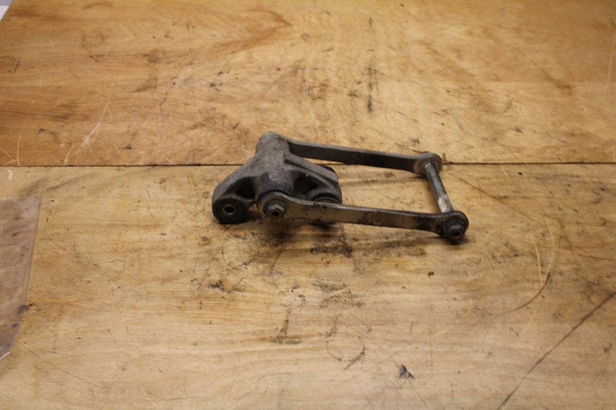 04-05 SUZUKI GSXR600 REAR DOGBONE SHOCK LINKAGE LINK BB329