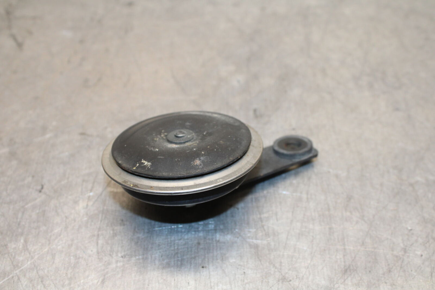 15-16 HONDA CB300F HORN SIGNAL BB740