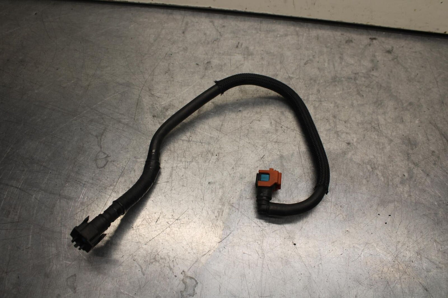 2014 Yamaha FZ09 FUEL HOSE GAS LINE TUBE PIPE BB81