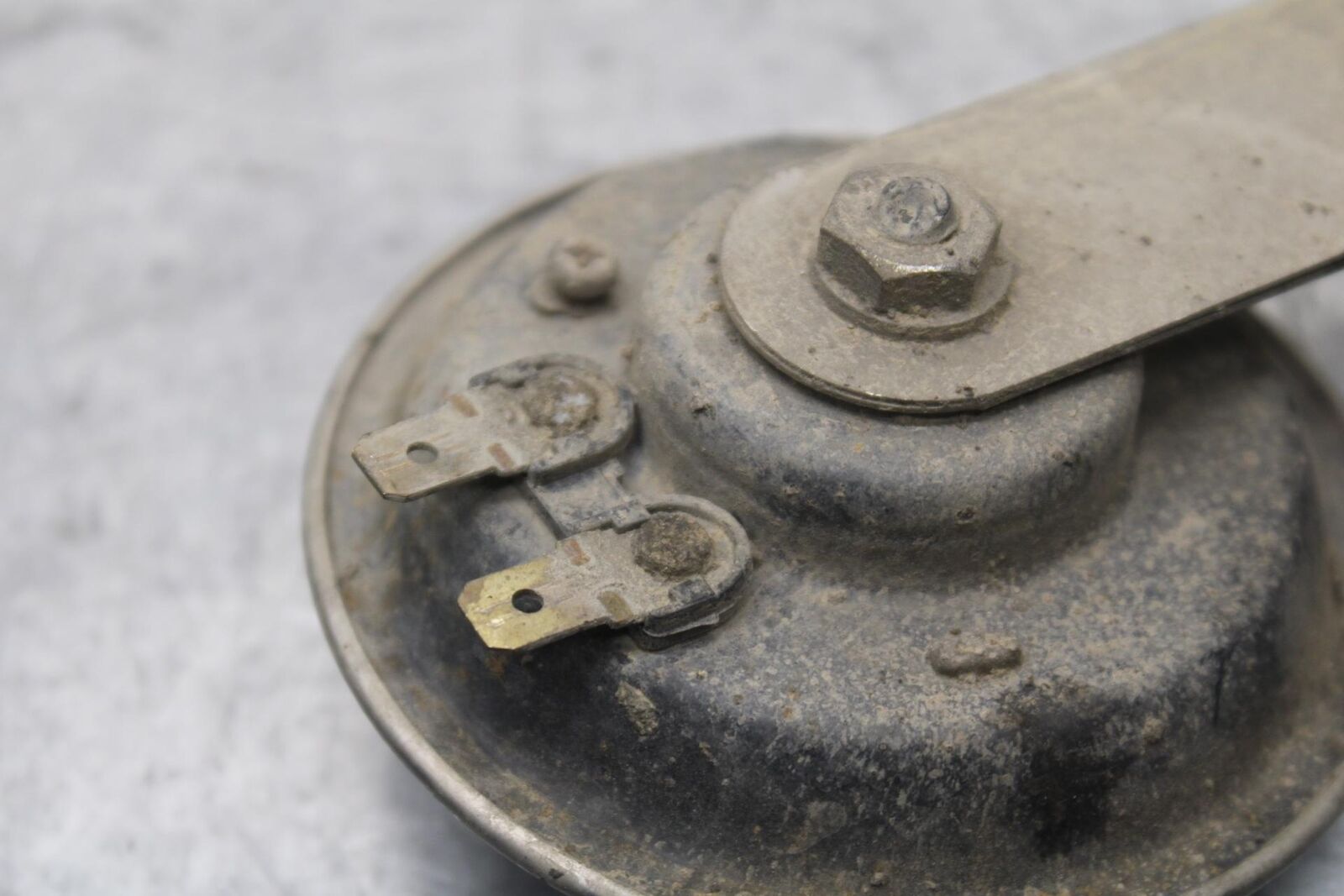 01-03 SUZUKI GSXR600 HORN SIGNAL 38500-08F10 38500-35F10 BB633