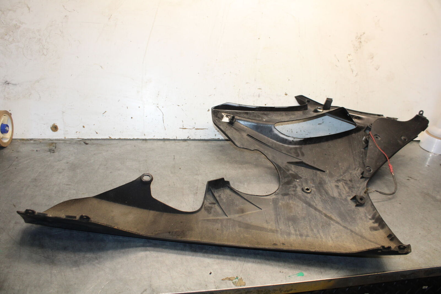 07-08 TRIUMPH DAYTONA 675 LEFT LOWER MID UPPER SIDE FAIRING COWL BB685