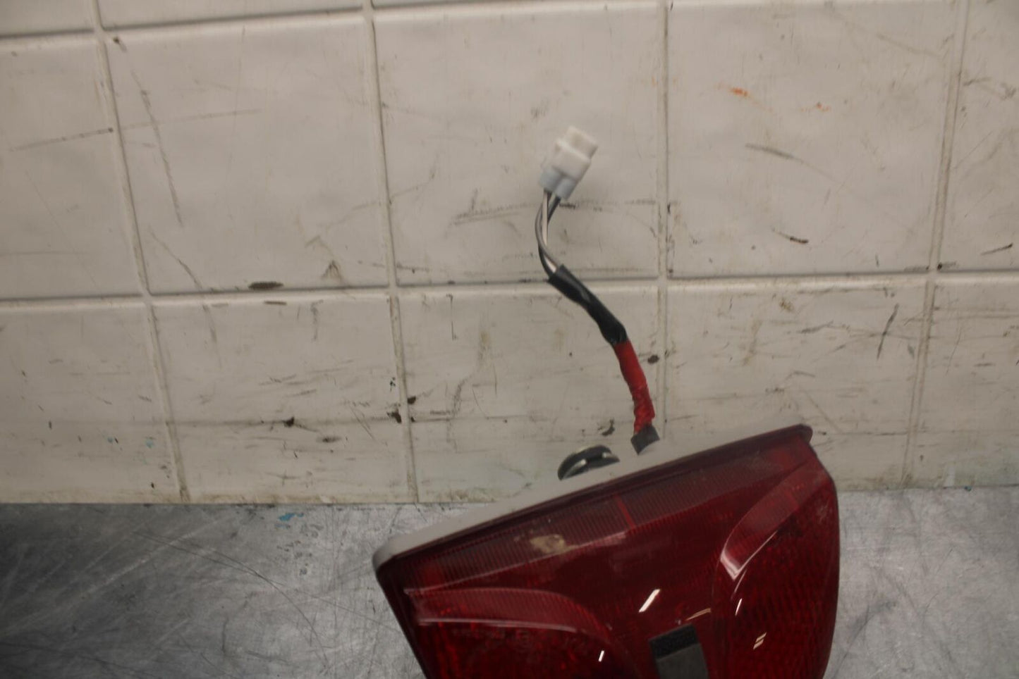 15-21 SUZUKI GSXR600 REAR TAIL TAILLIGHT BACK BRAKE LIGHT BB460