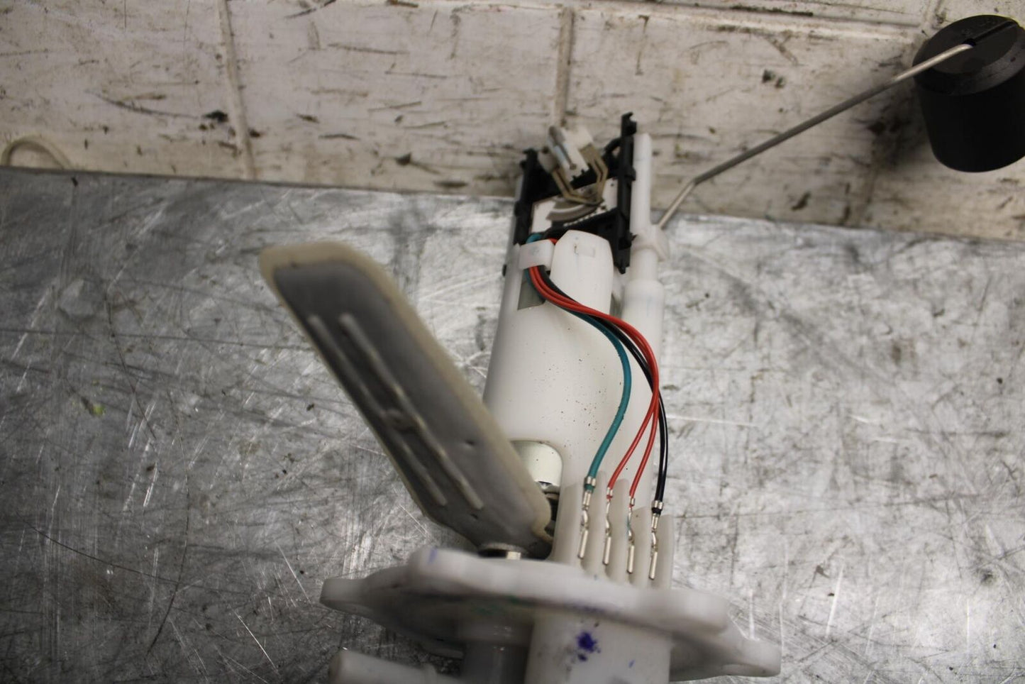 22-23 HUSQVARNA SVARTPILEN 401 FUEL PUMP GAS PETROL SENDER UNIT BB541