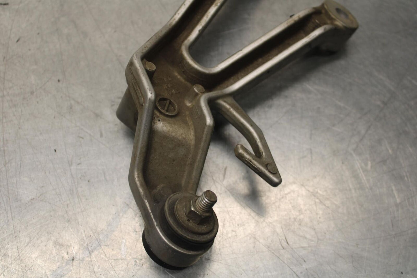 2003 Suzuki SV1000S RIGHT REAR FOOT REST PEG STEP BB85