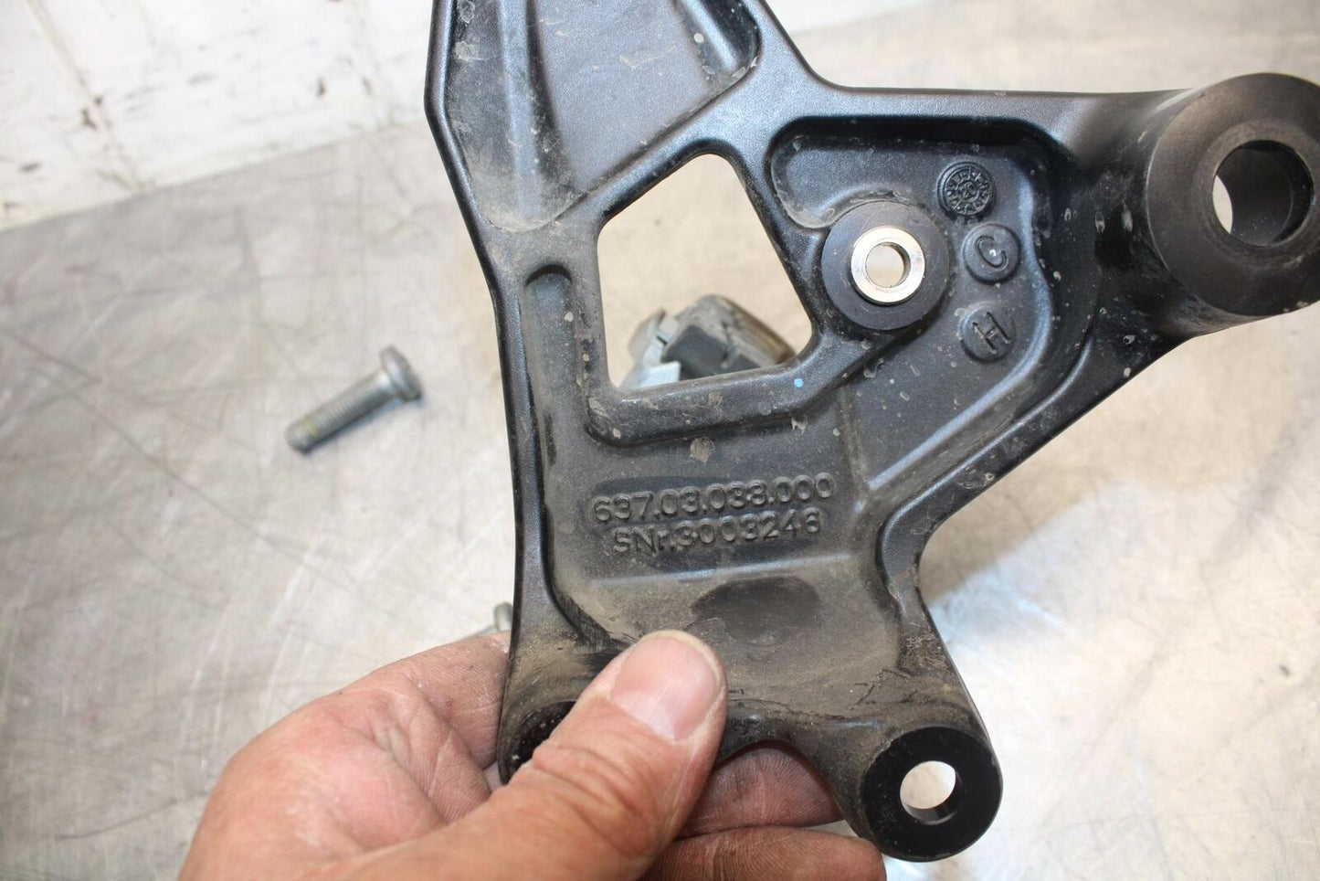 22 KTM 890 ADVENTURE LEFT REARSET REAR SET DRIVER FOOT PEG REST STOP BB514