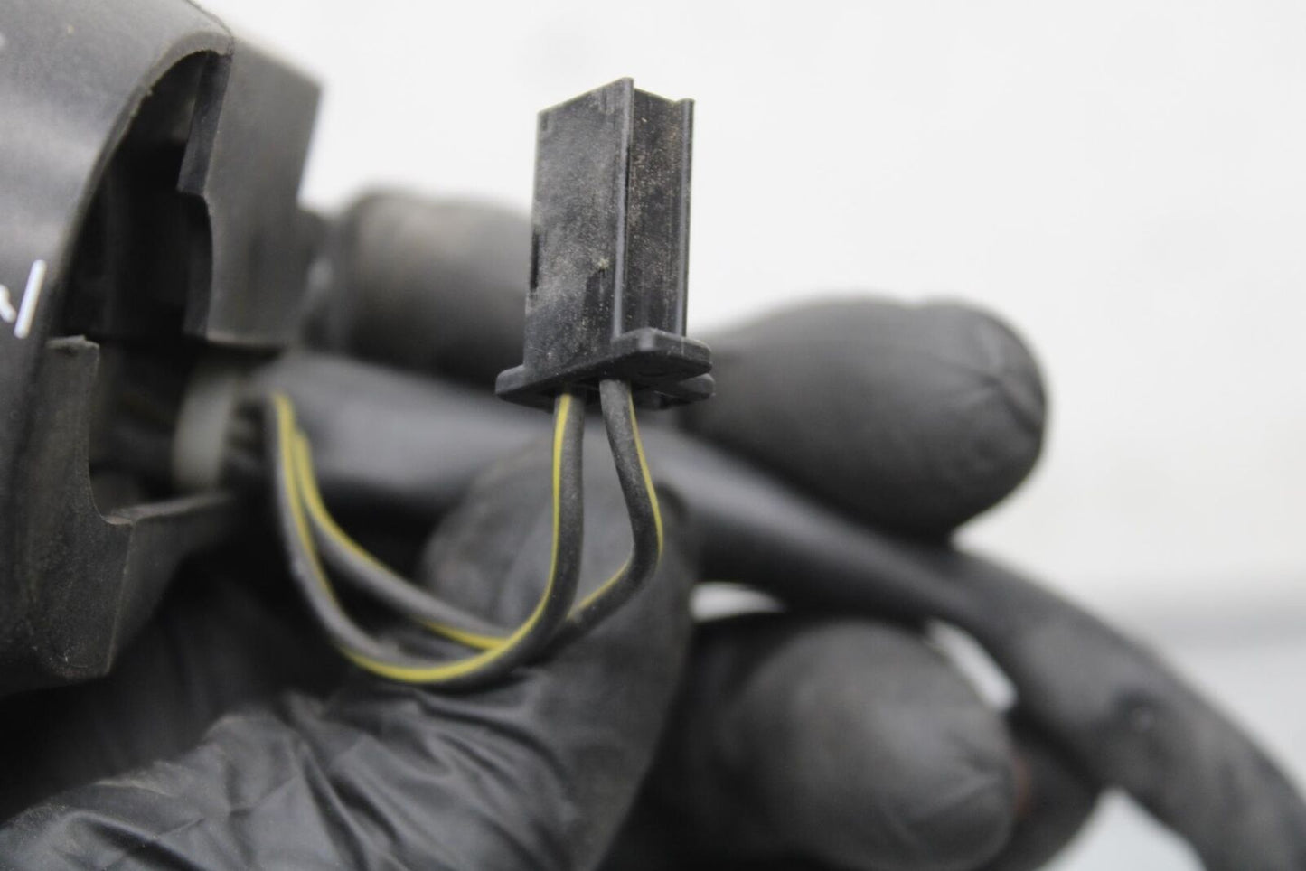 01-03 SUZUKI GSXR600 LEFT CLIP ON HANDLE HORN SIGNALS SWITCH  BB633