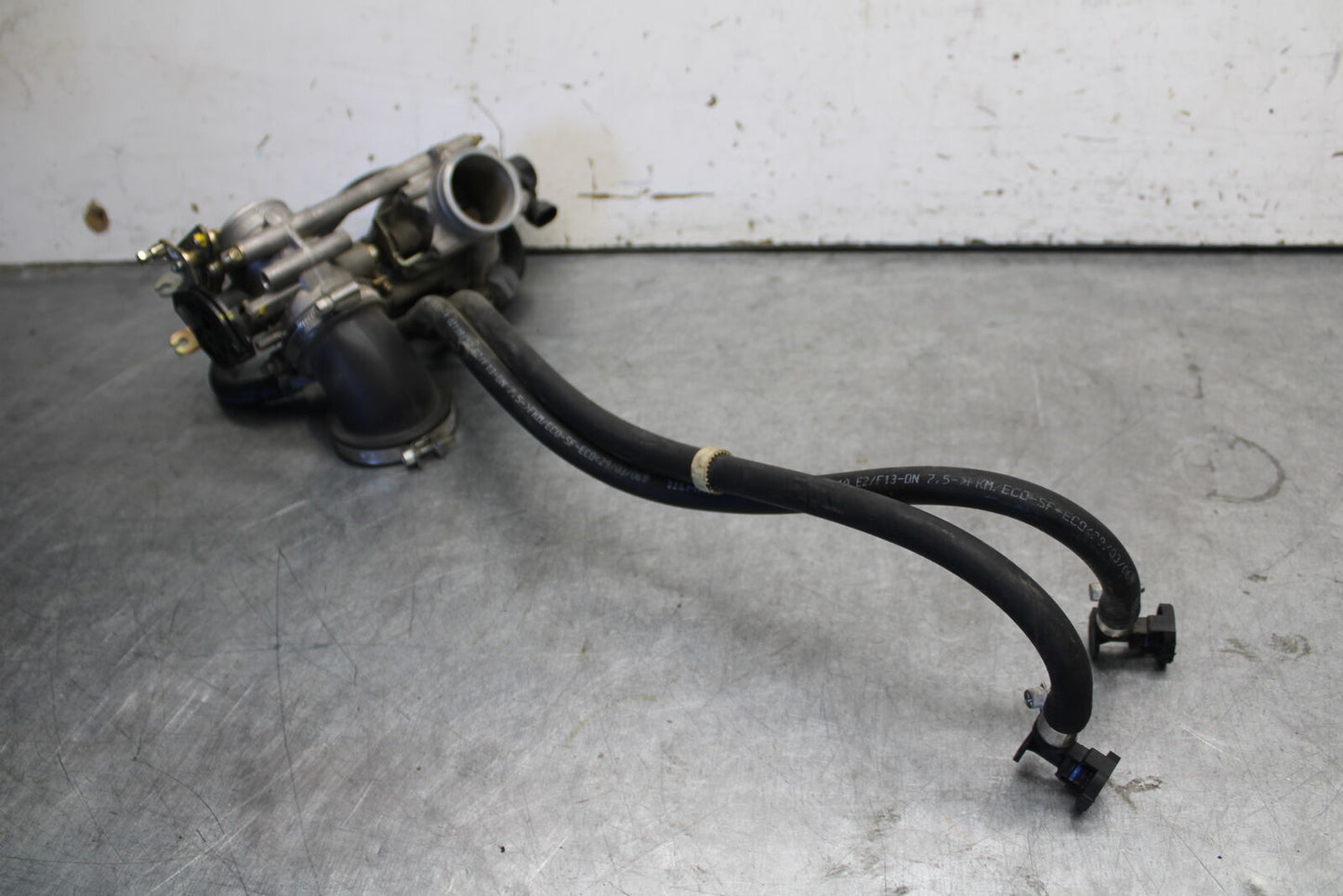 06-07 DUCATI MONSTER 695 MAIN FUEL INJECTORS / THROTTLE BODIES BB674