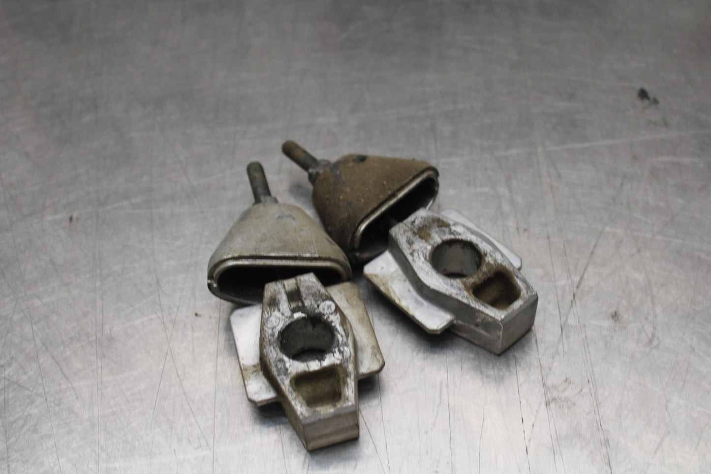 09-10 KAWASAKI ER-6N SWINGARM CHAIN TENSIONER ADJUSTMENT BRACKETS BB205