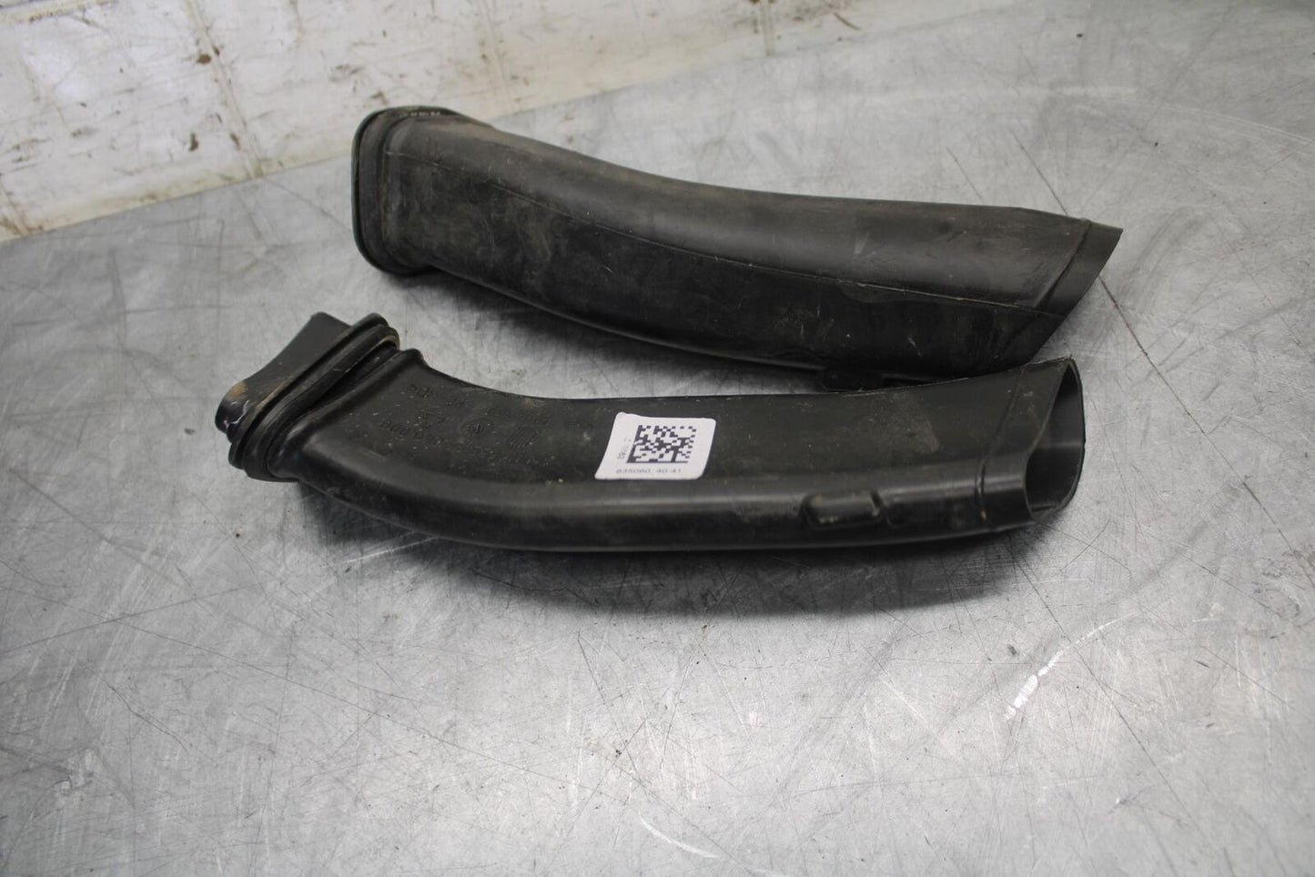 22 KTM 890 ADVENTURE RIGHT LEFT AIR INTAKE DUCTS BB514