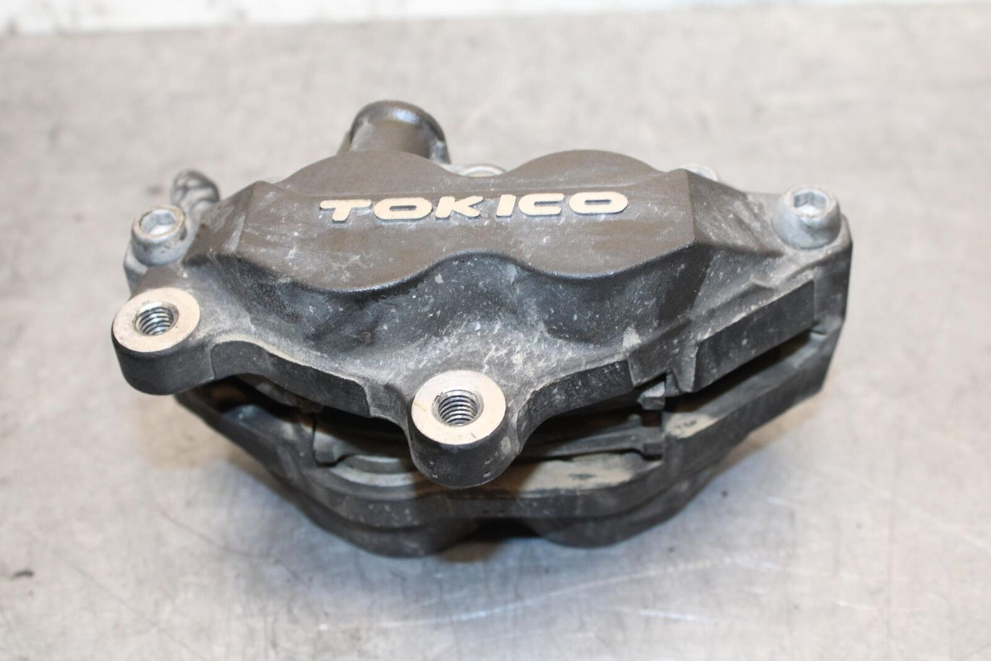 2001 Suzuki GSXR600 RIGHT LEFT FRONT BRAKE CALIPER SET PAIR CALIPERS BB59