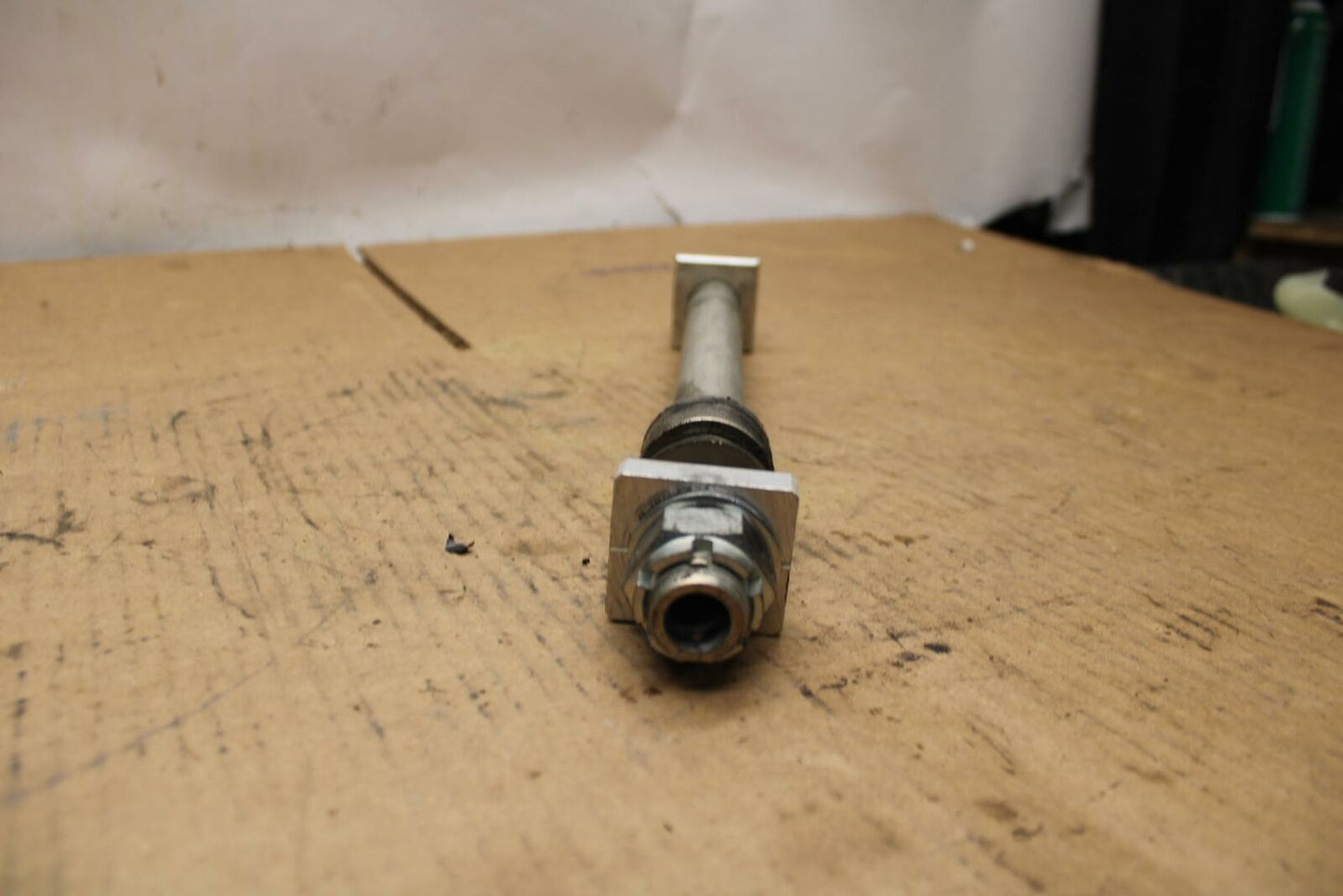 09-12 KAWASAKI NINJA ZX6R REAR AXLE BACK WHEEL RIM PIVOT BOLT AXEL BB383