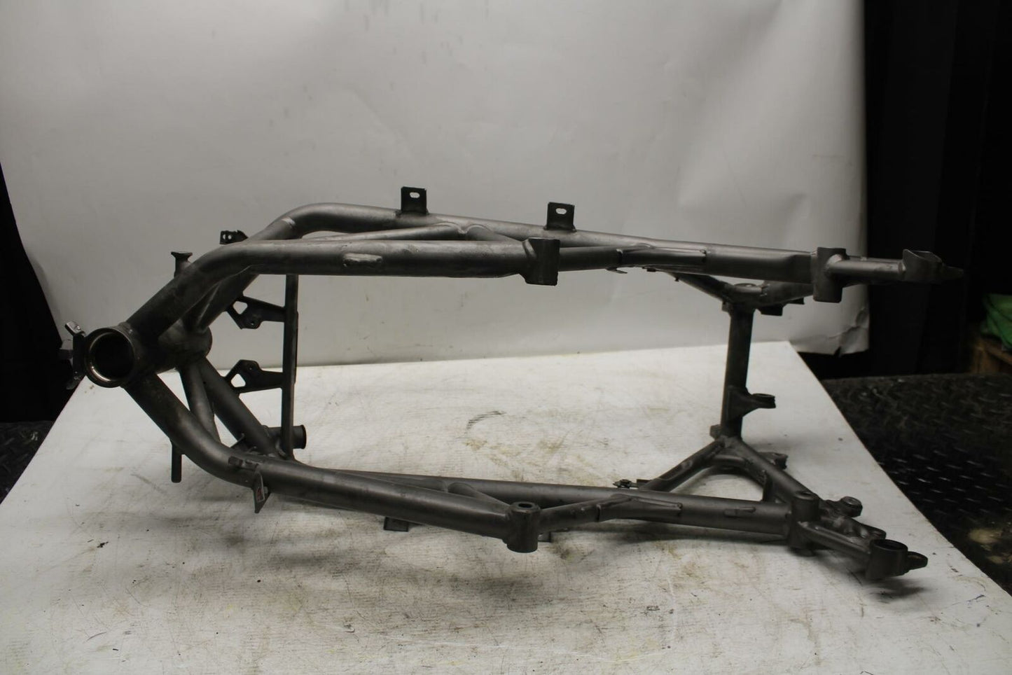 08-10 DUCATI 848 FRAME CHASSIS BB369